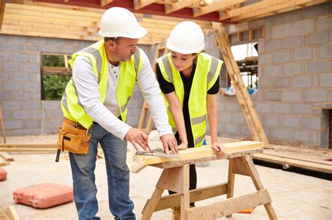 how to get a carpentry apprenticeship and what it takes to be a successful carpenter